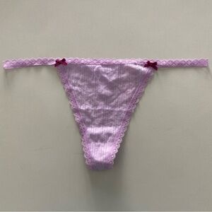 New Victoria’s Secret Ribbed Purple Mini Bow Lace V-String Cotton Panty